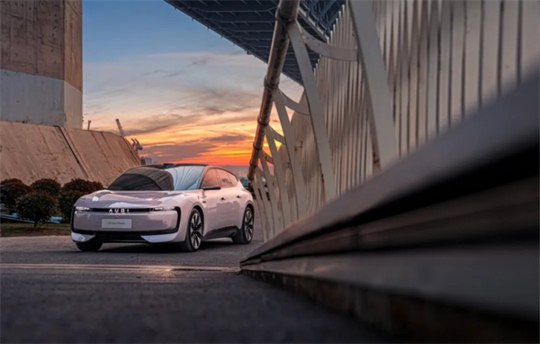 技術破局、全球突圍!上汽以改革深功鑄就“九連漲”硬核答卷