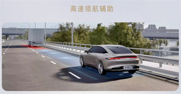 16.99萬起的別克至境L7,B級車的局,還得別克來破!