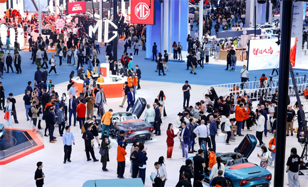 不止突破當(dāng)下,上汽聚焦下一個(gè)增長(zhǎng)引擎