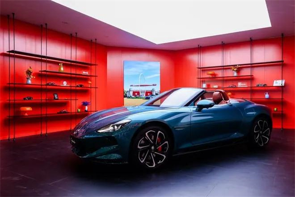 上汽向上 昂首挺胸