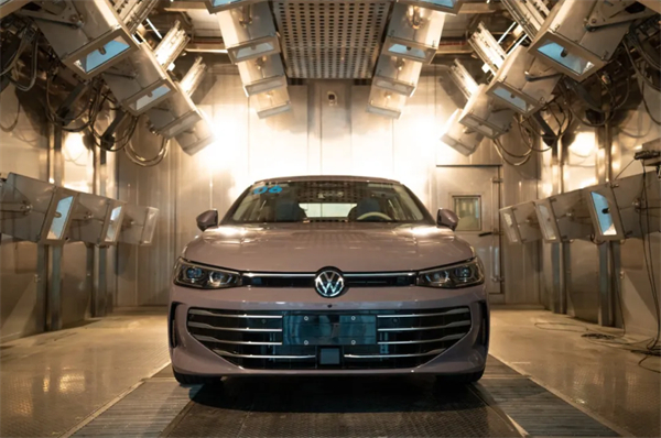 上半年零售銷(xiāo)量奪冠,飽和式進(jìn)攻箭在弦上:上汽勢(shì)如破竹