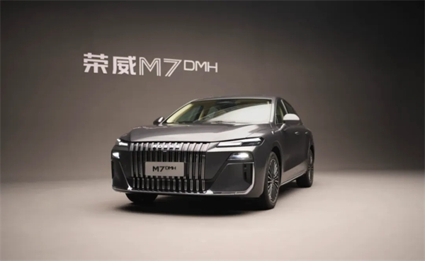 現在的上汽,不僅在增長的快車道上,更在智能電動時代的正中心,重新掌握了市場核心話語權。