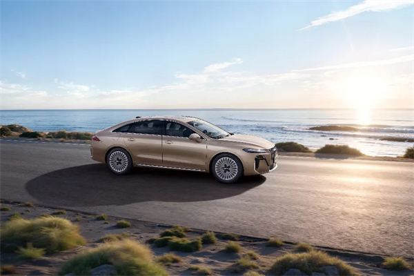 時代的車門,被消費者狠狠推開