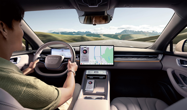 榮威M7 DMH重磅上市，限時美好價8.58萬元起享新能源時代家轎王