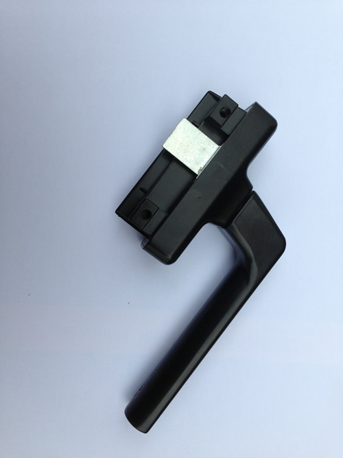���c�iHQ-A015